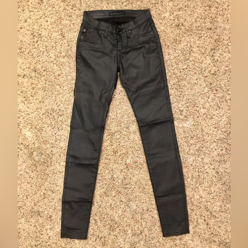 ROCK & REPUBLIC WOMENS JEANS NWOT